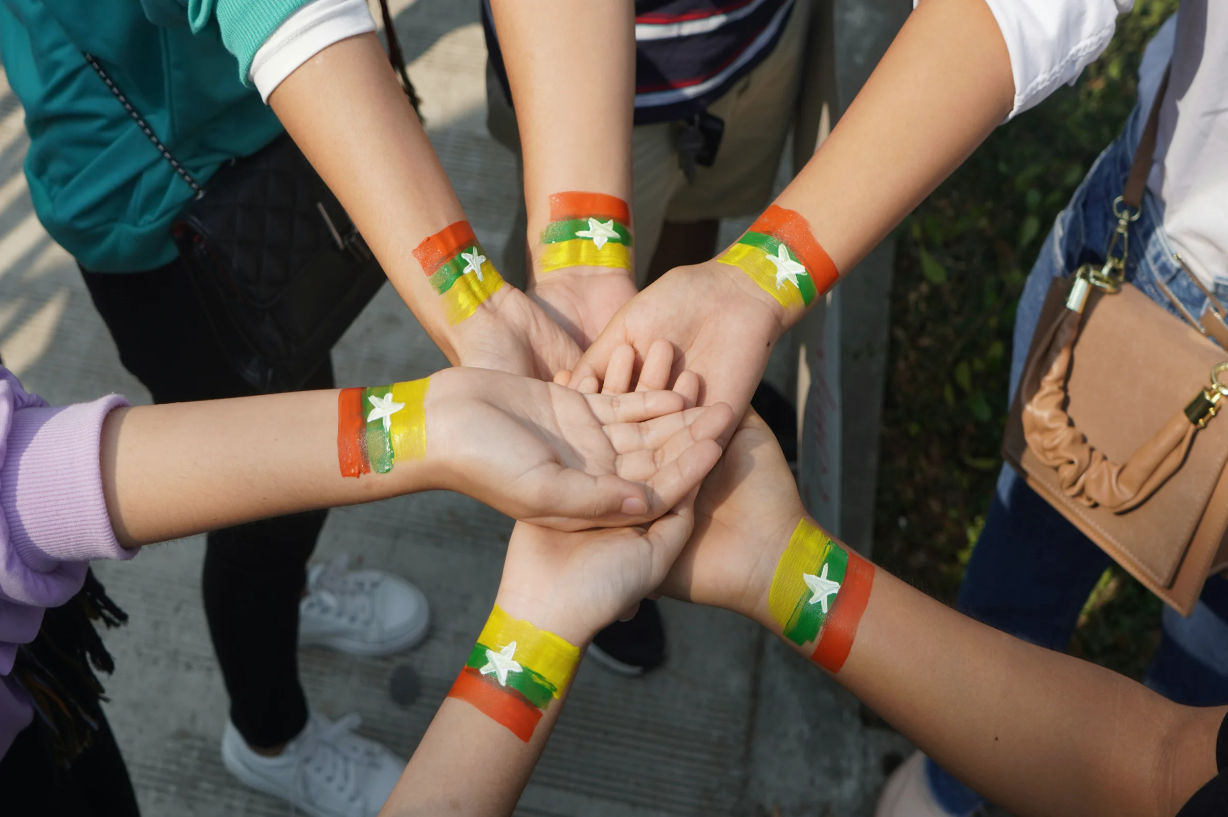 Hands united